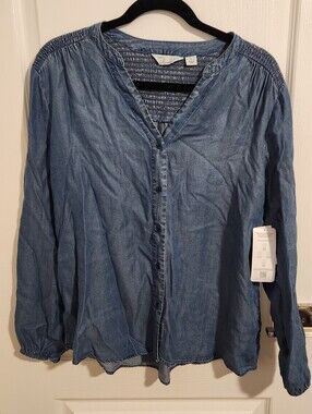 AFF Denim-Style Smocked Button Shirt - Blue